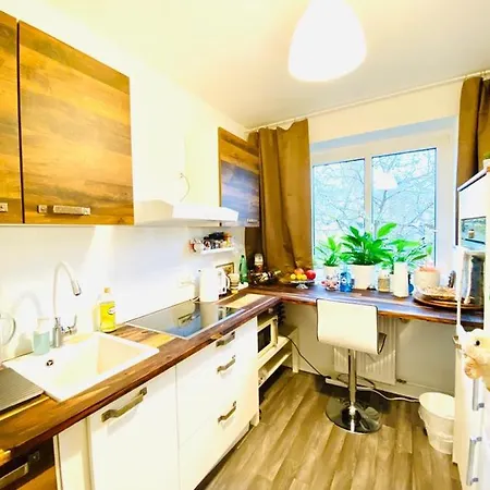 Lejlighed Hannovermesseapartment 2 Bedroom, Balcony With Garden View Hannover